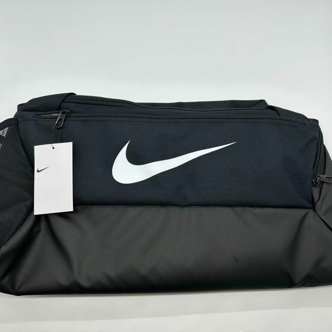 新品　NIKE ナイキ ブラジリア ダッフル Sアクセサリー ドラムバッグ　黒 メンズのバッグ(ボストンバッグ)の商品写真