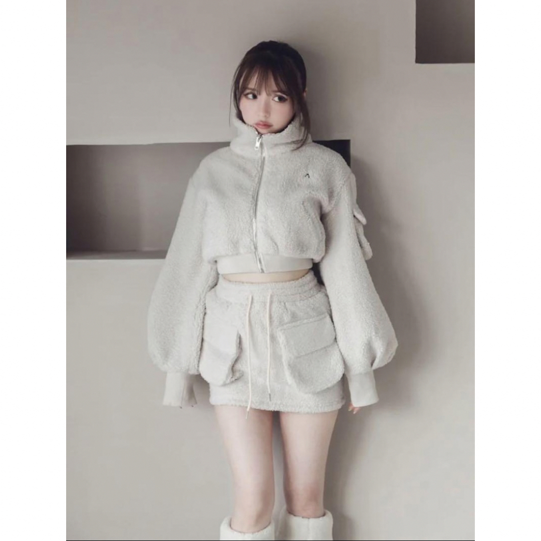 andmary Miffy boa jacket&skirt setupレディース その他