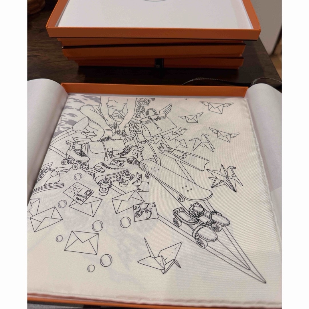 HERMES - エルメス24SS新品新作カレ 90 《エルメス・フラッグ HERMES - エルメス24SS新品新作カレ 90 《エルメス・フラッグ