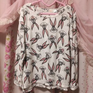 エイチアンドエム(H&M)のお値下げ Lサイズ ルーニー・テューンズ バックスバニーがかわいい 長袖トップス(Tシャツ(長袖/七分))