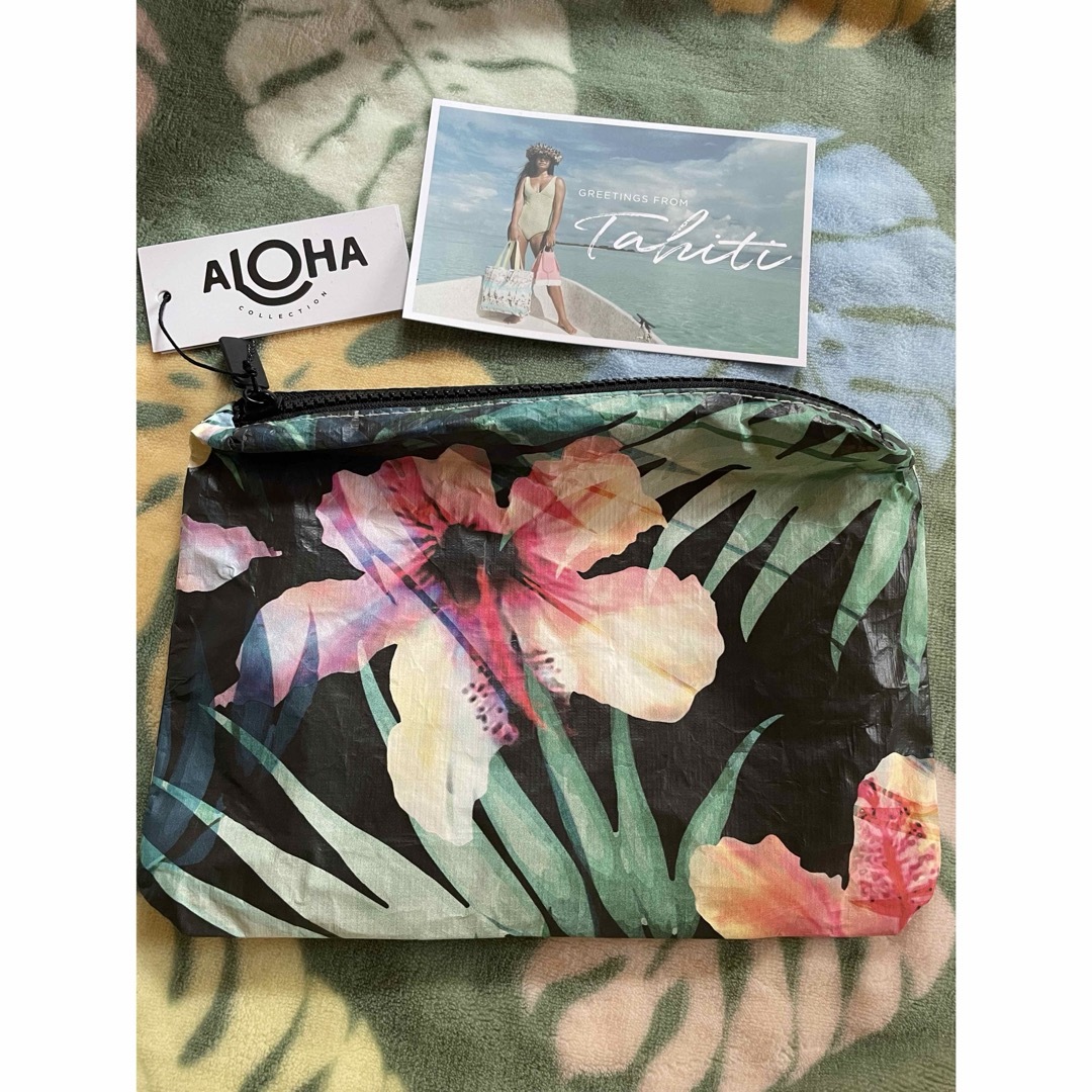 新品未使用　ハワイ購入　ALOHA COLLECTION ポーチ レディースのファッション小物(ポーチ)の商品写真