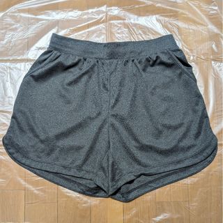 ジーユー(GU)のGU グレー カットソーショートパンツ(ヨガ)