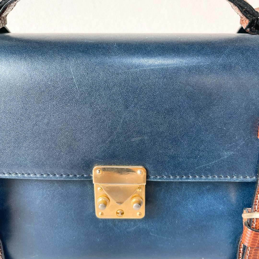Alain Delon(アランドロン)の美品✨ALAIN DELONアランドロンショルダーバッグハンドバッグネイビー紺 レディースのバッグ(ショルダーバッグ)の商品写真