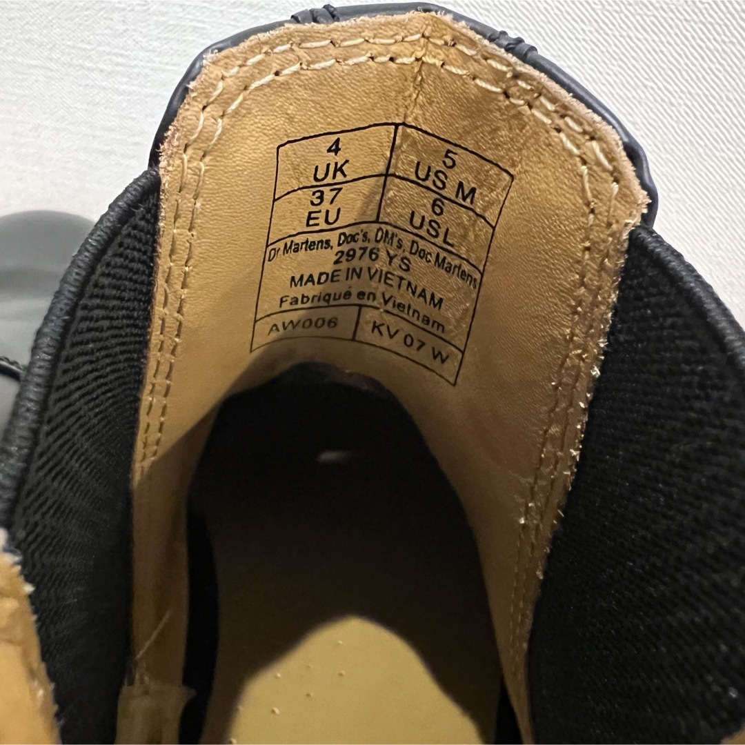 Dr.Martens(ドクターマーチン)のドクターマーチン 2976 YELLOW STITCH チェルシーブーツ レディースの靴/シューズ(ブーツ)の商品写真