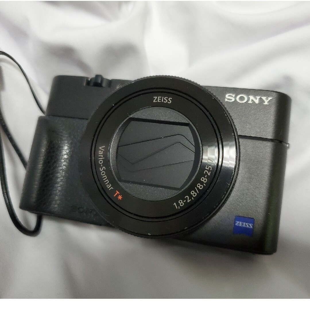 SONY(ソニー)のSONY RX100M5 RX100V 美品 予備バッテリー付 スマホ/家電/カメラのカメラ(コンパクトデジタルカメラ)の商品写真