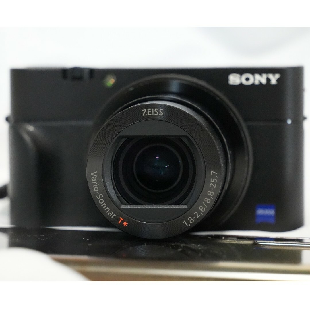 SONY(ソニー)のSONY RX100M5 RX100V 美品 予備バッテリー付 スマホ/家電/カメラのカメラ(コンパクトデジタルカメラ)の商品写真