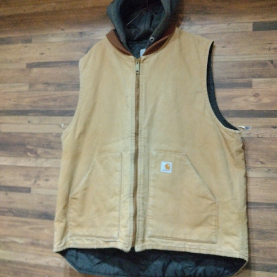 carhartt(カーハート)の古着　carhart　カーハート　90s 　フード付き　ダックベスト メンズのトップス(ベスト)の商品写真