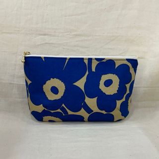 マリメッコ(marimekko)のマリメッコハンドメイドぷっくりポーチ(ポーチ)