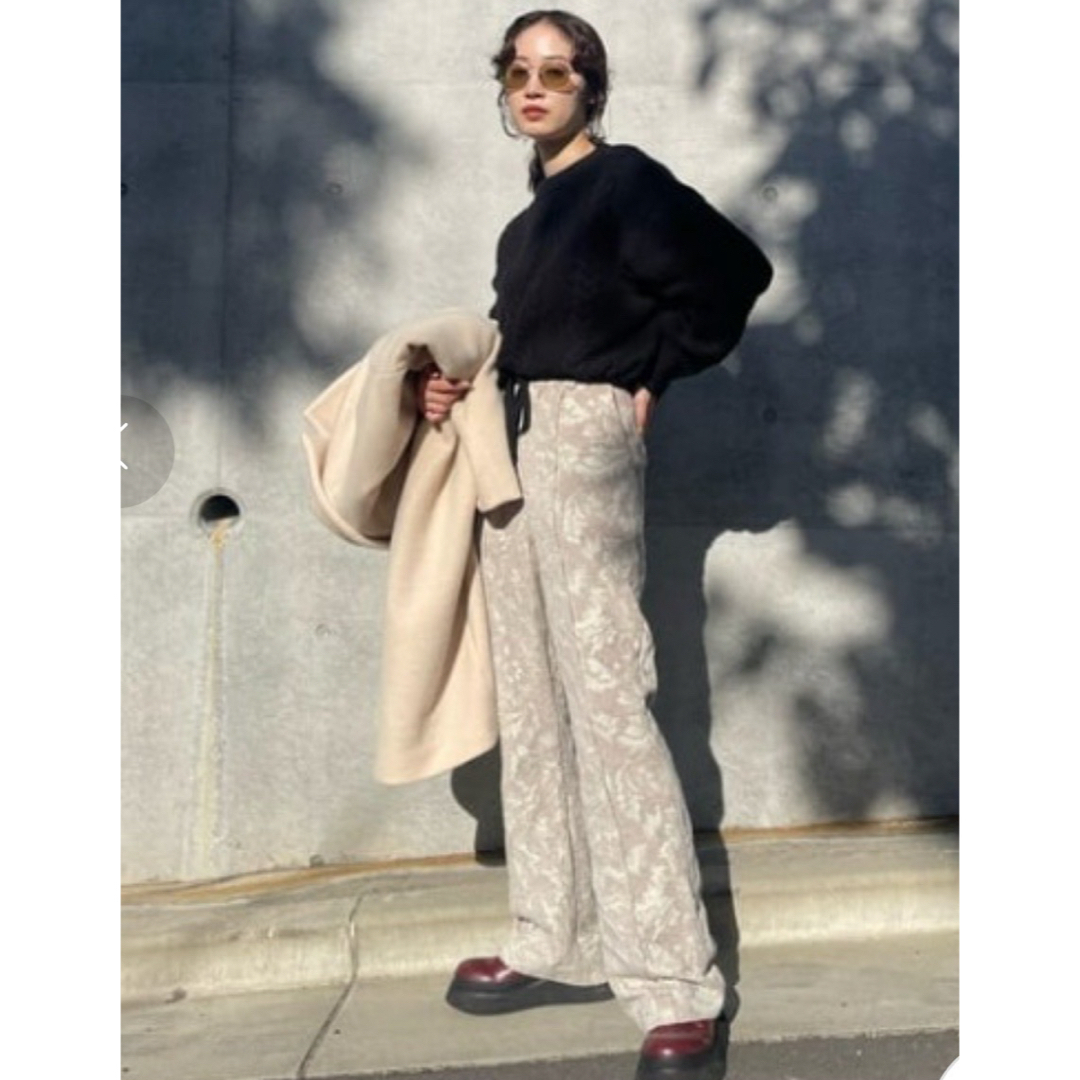 moussy(マウジー)の美品　moussy JACQUARD SLIM FLARE パンツ レディースのパンツ(カジュアルパンツ)の商品写真