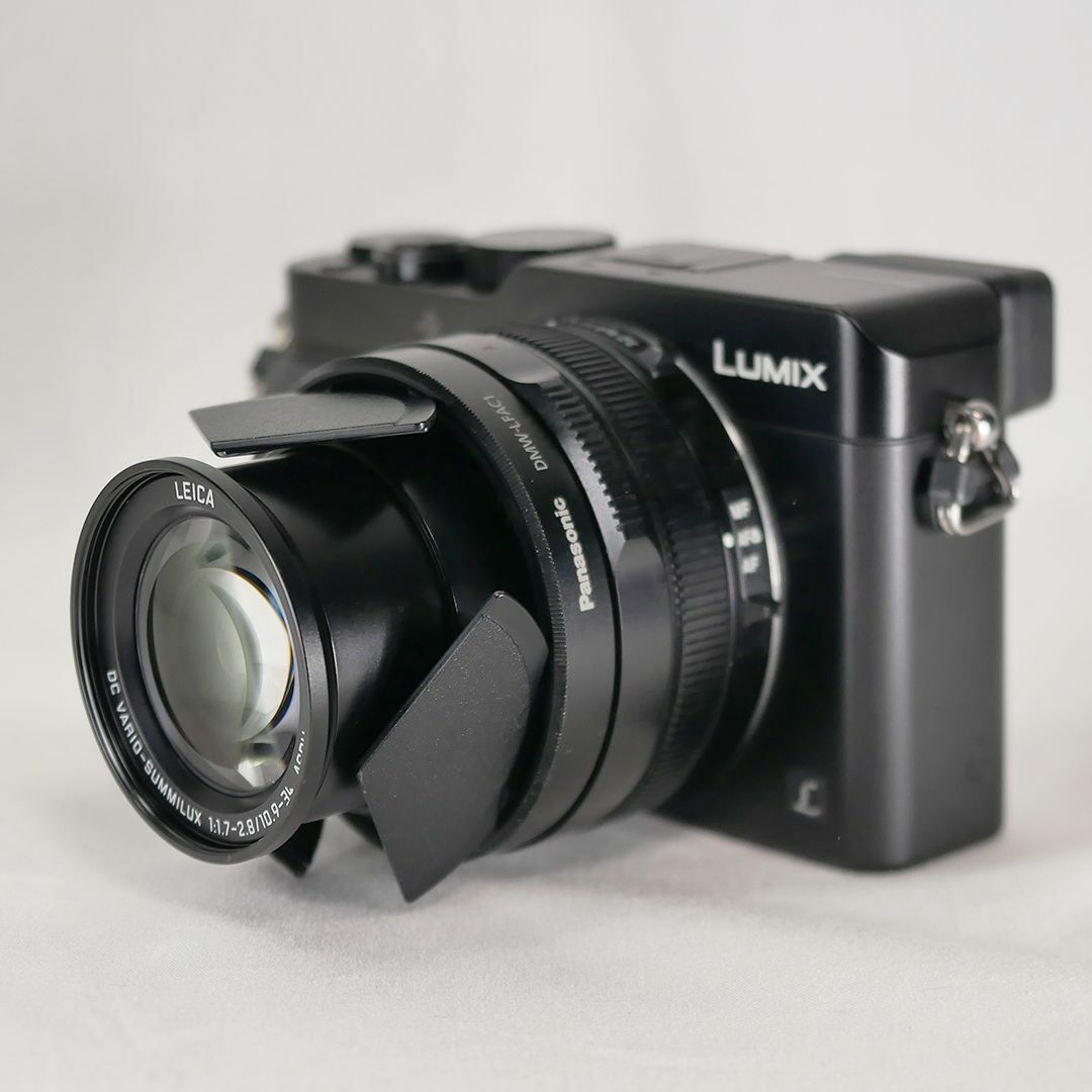 Panasonic(パナソニック)のPanasonic Lumix DMC-LX100 スマホ/家電/カメラのカメラ(コンパクトデジタルカメラ)の商品写真