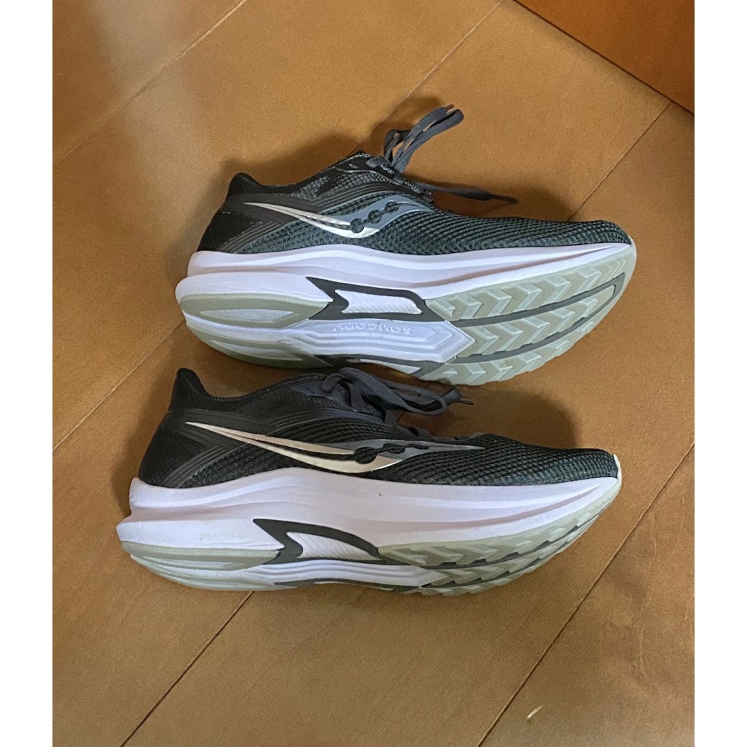 SAUCONY(サッカニー)のsaucony スニーカー　25 メンズの靴/シューズ(スニーカー)の商品写真