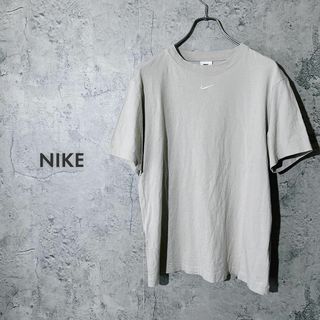 ナイキ(NIKE)のtukka8様 NIKE ナイキ Tシャツ トップス グレー シンプルロゴ M(Tシャツ(半袖/袖なし))