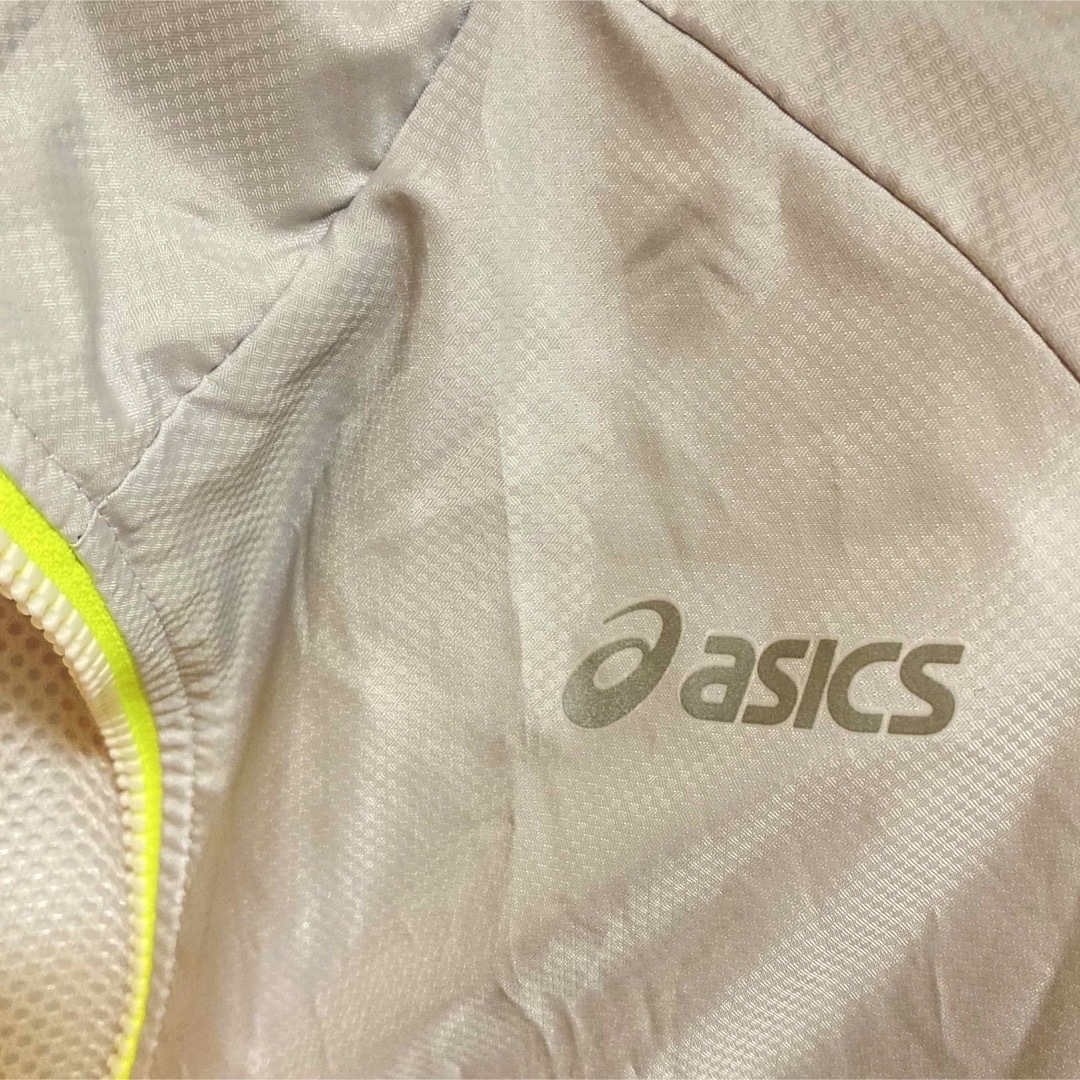 asics(アシックス)のアシックス　アウタートレーニングウェア スポーツ/アウトドアのランニング(ウェア)の商品写真