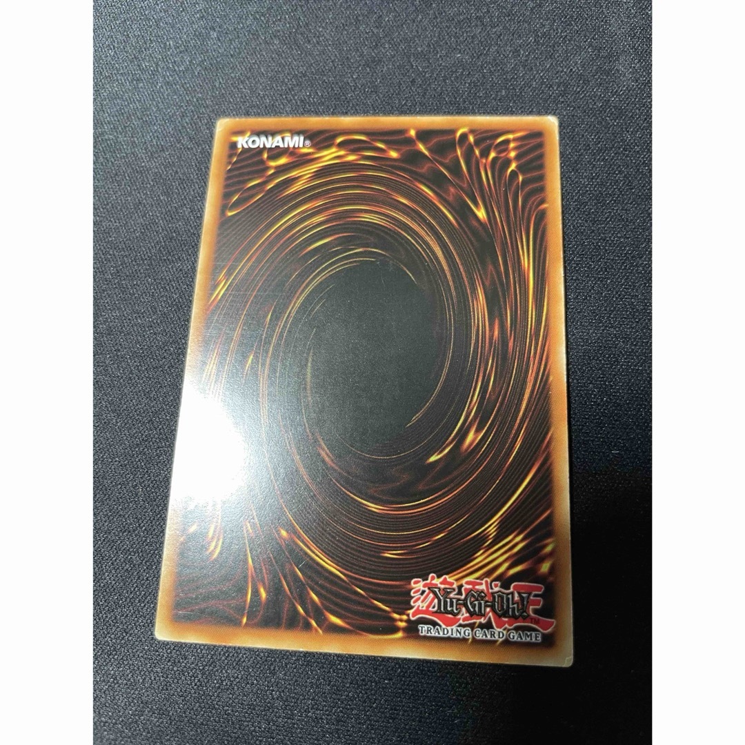 遊戯王(ユウギオウ)の遊戯王 ブラック・マジシャン 英語 RP ウルトラ エンタメ/ホビーのトレーディングカード(シングルカード)の商品写真