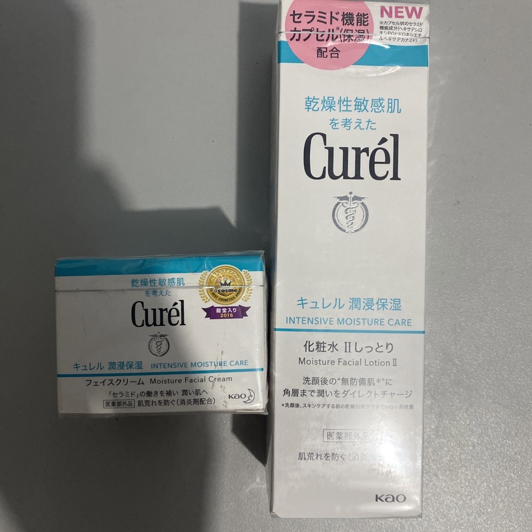 Curel(キュレル)のキュレル化粧水2号１個とキュレルフェイスクリーム１個セット コスメ/美容のスキンケア/基礎化粧品(化粧水/ローション)の商品写真