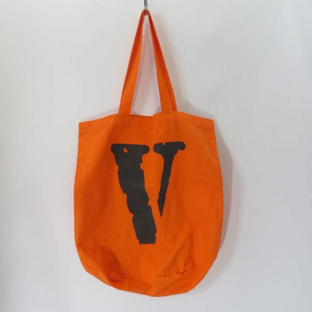 NIKE(ナイキ)のVLONE NIKE TOTE BAG ORANGE  メンズのバッグ(トートバッグ)の商品写真