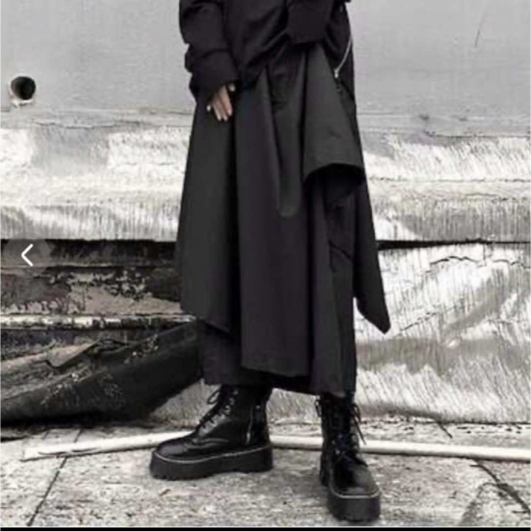 袴パンツ　サルエル　アシンメトリー レイヤード　ゆったり　ワイド　スカート風　黒 メンズのパンツ(サルエルパンツ)の商品写真