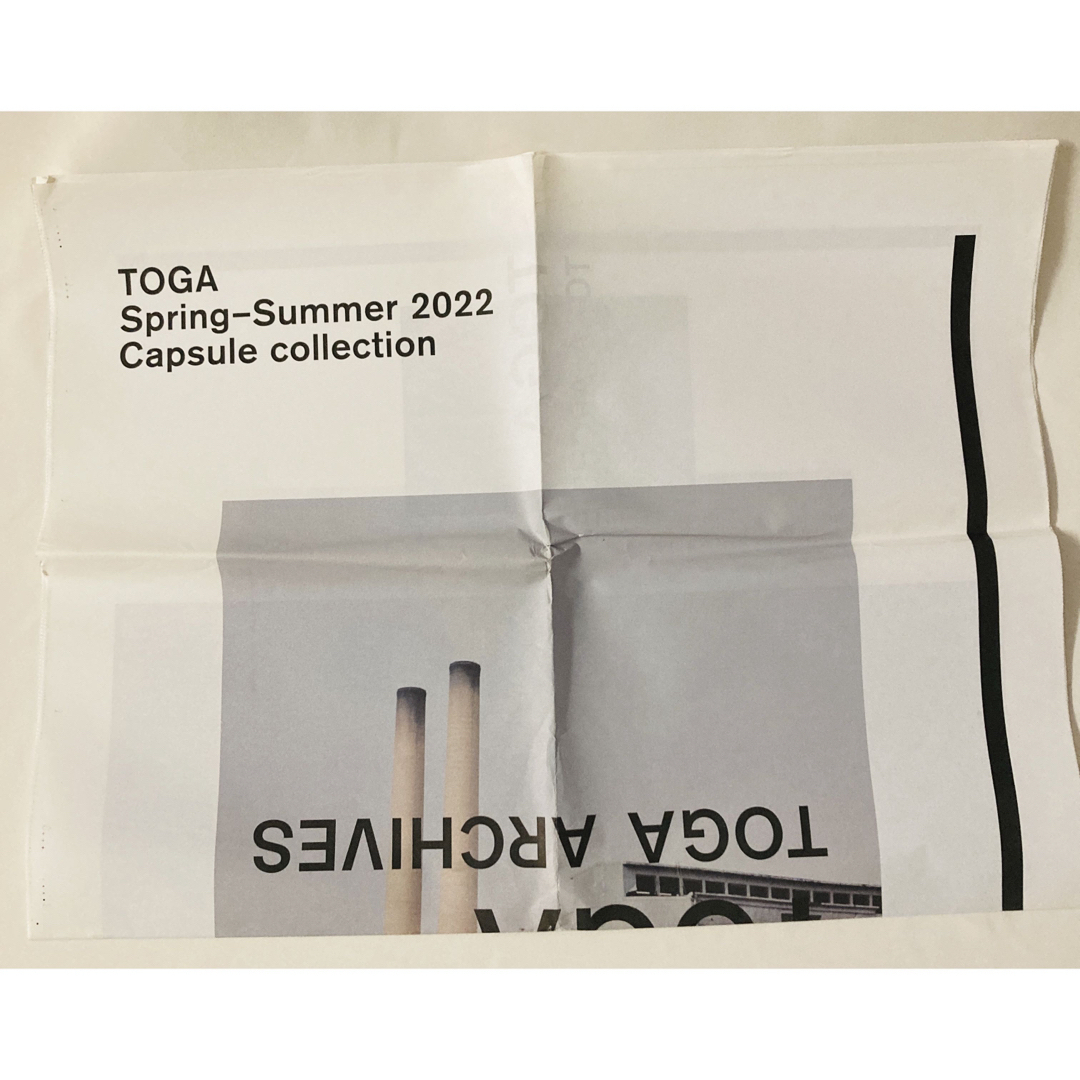 TOGA(トーガ)のTOGA トーガ 2022スプリング/サマー カタログ　ポスター　ノベルティ エンタメ/ホビーの雑誌(ファッション)の商品写真