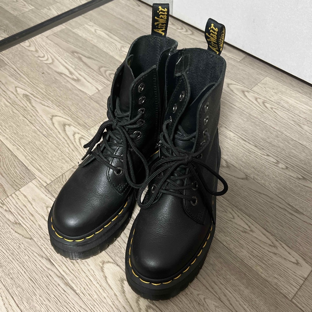 Dr.Martens(ドクターマーチン)のDr.Martens JADON III 8ホール レディースの靴/シューズ(ブーツ)の商品写真