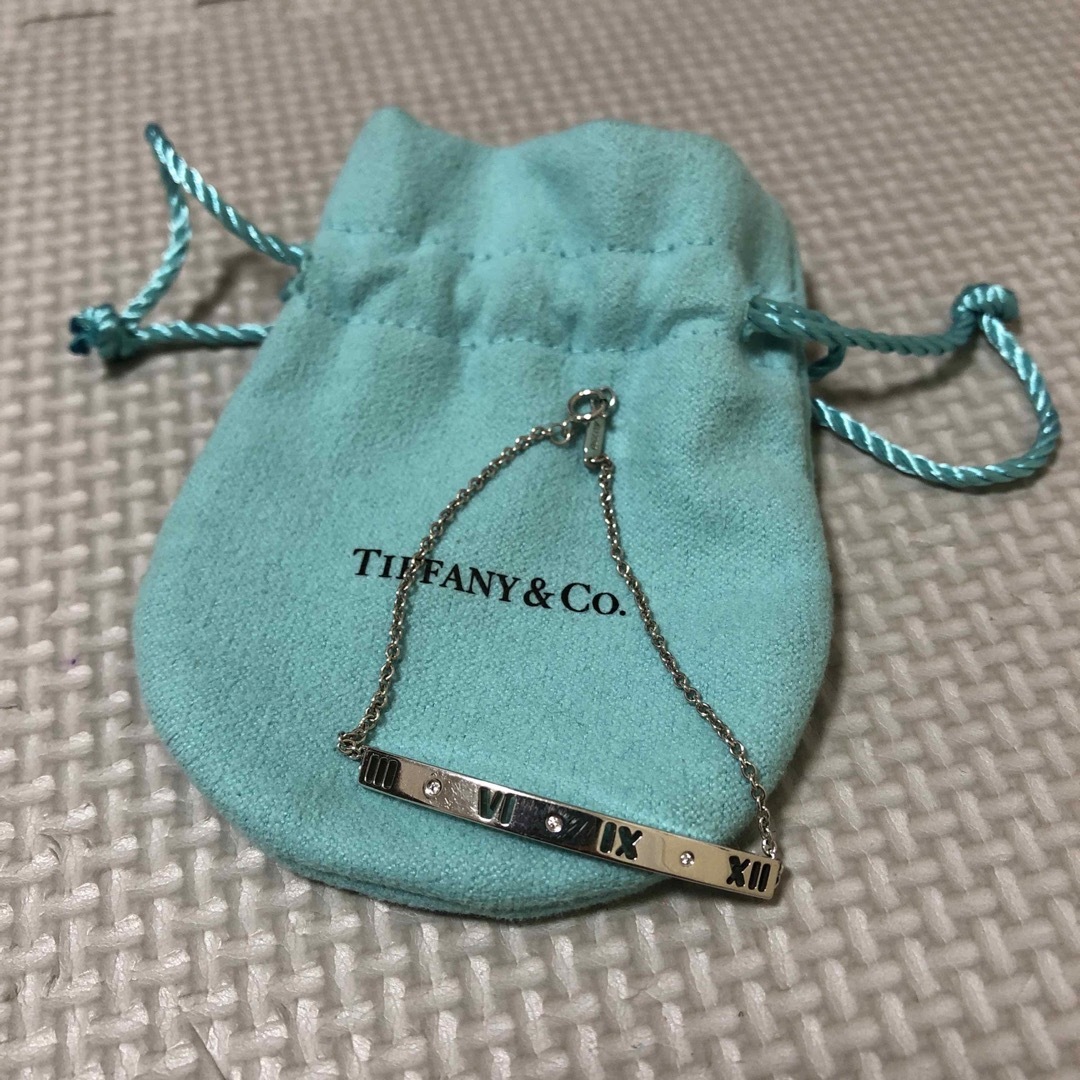 Tiffany & Co.(ティファニー)のティファニー　アトラス　プレゼント レディースのアクセサリー(ブレスレット/バングル)の商品写真