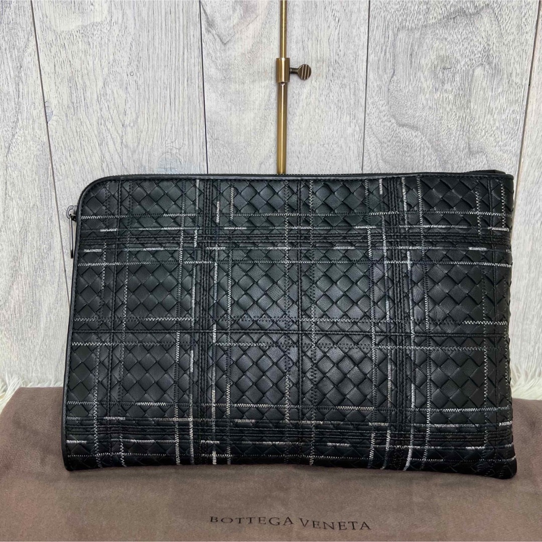 Bottega Veneta(ボッテガヴェネタ)の希少アイテム♡保存袋♡極美品♡ボッテガヴェネタ イントレチャート クラッチバッグ メンズのバッグ(セカンドバッグ/クラッチバッグ)の商品写真