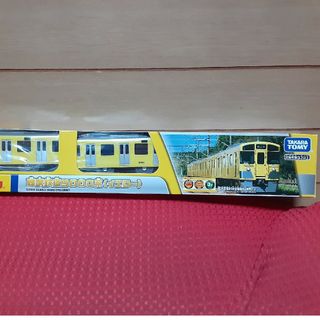 タカラトミー(Takara Tomy)の西武鉄道9000系イエロープラレール(鉄道模型)