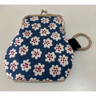 マリメッコ(marimekko)のマリメッコ　プケッティ　リング付きガマ口　ハンドメイド(ポーチ)