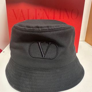 ヴァレンティノ 帽子の通販 34点 | VALENTINOのレディースを買うならラクマ