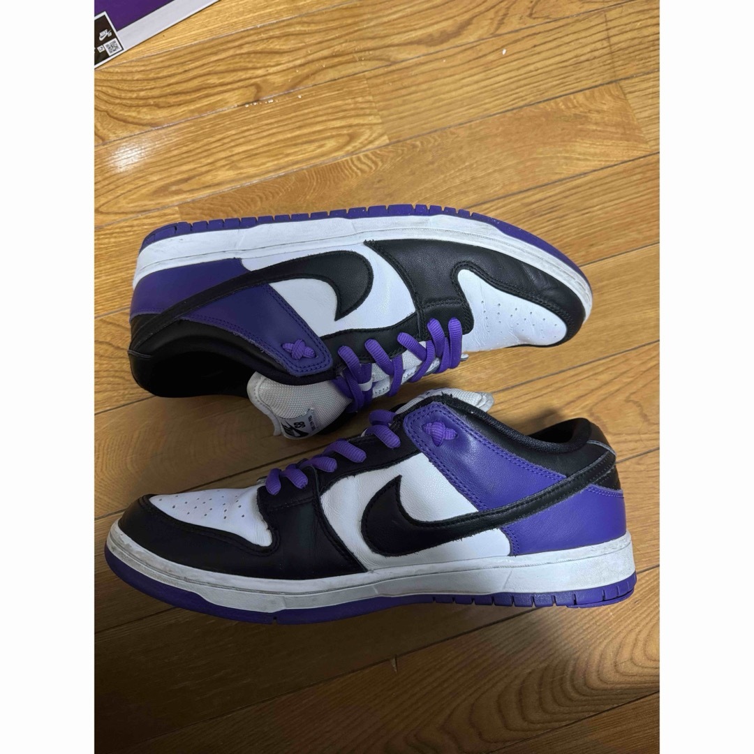 NIKE(ナイキ)のNIKE SB DUNK LOW  COURT PURPLE us12 30cm メンズの靴/シューズ(スニーカー)の商品写真