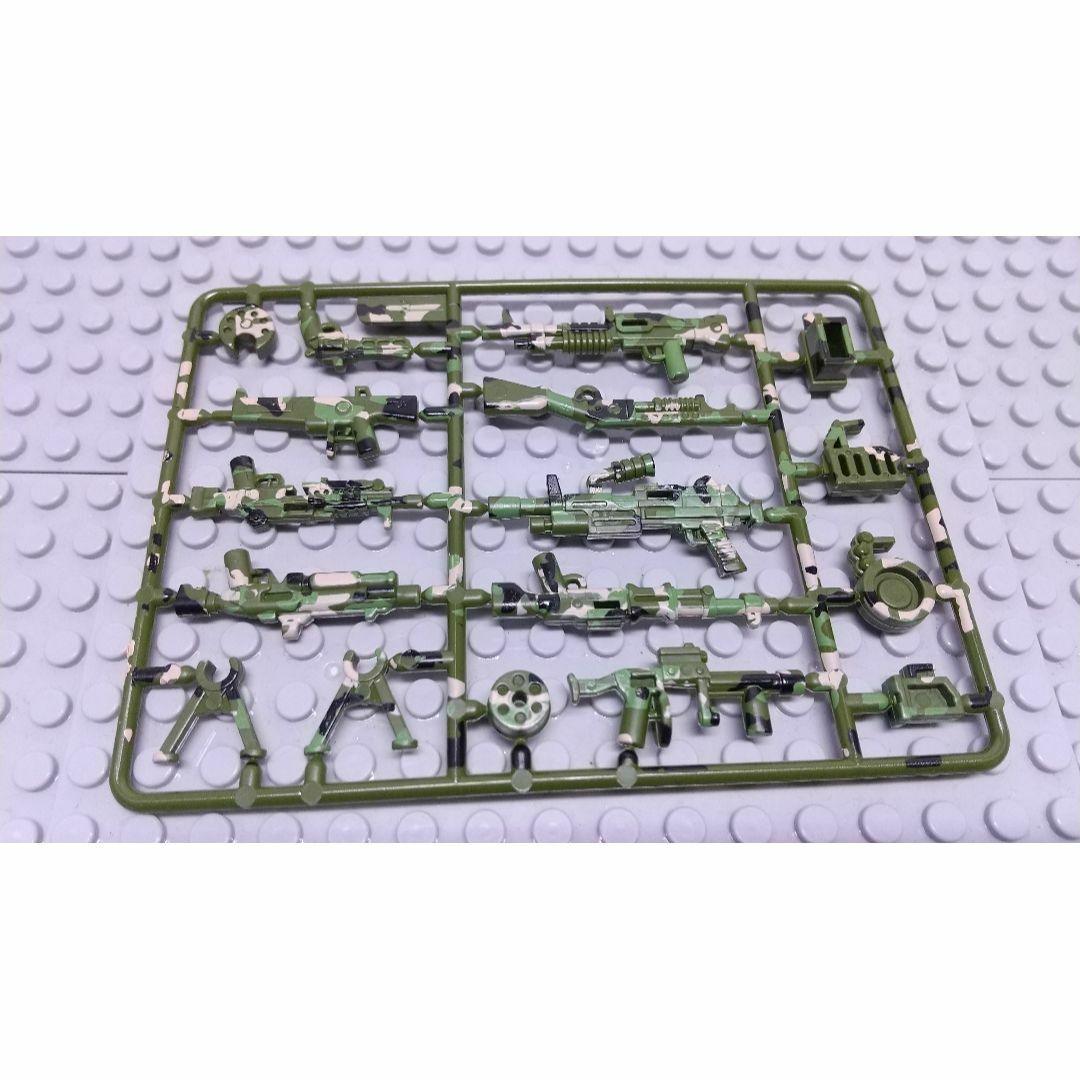 迷彩銃　緑　LEGO互換　レゴ武器　特殊部隊　SWAT　インテリア　陸海空軍 エンタメ/ホビーのフィギュア(ミリタリー)の商品写真