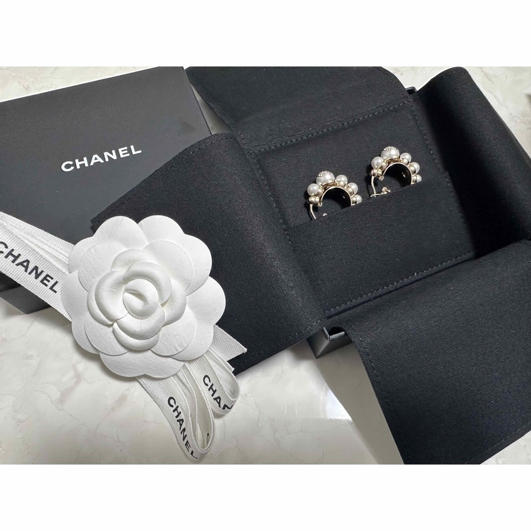 ピアスCHANEL パール フープピアス