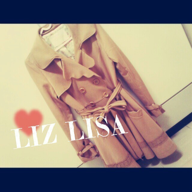 LIZ LISA(リズリサ)のLIZ LISA♡トレンチコート レディースのジャケット/アウター(トレンチコート)の商品写真