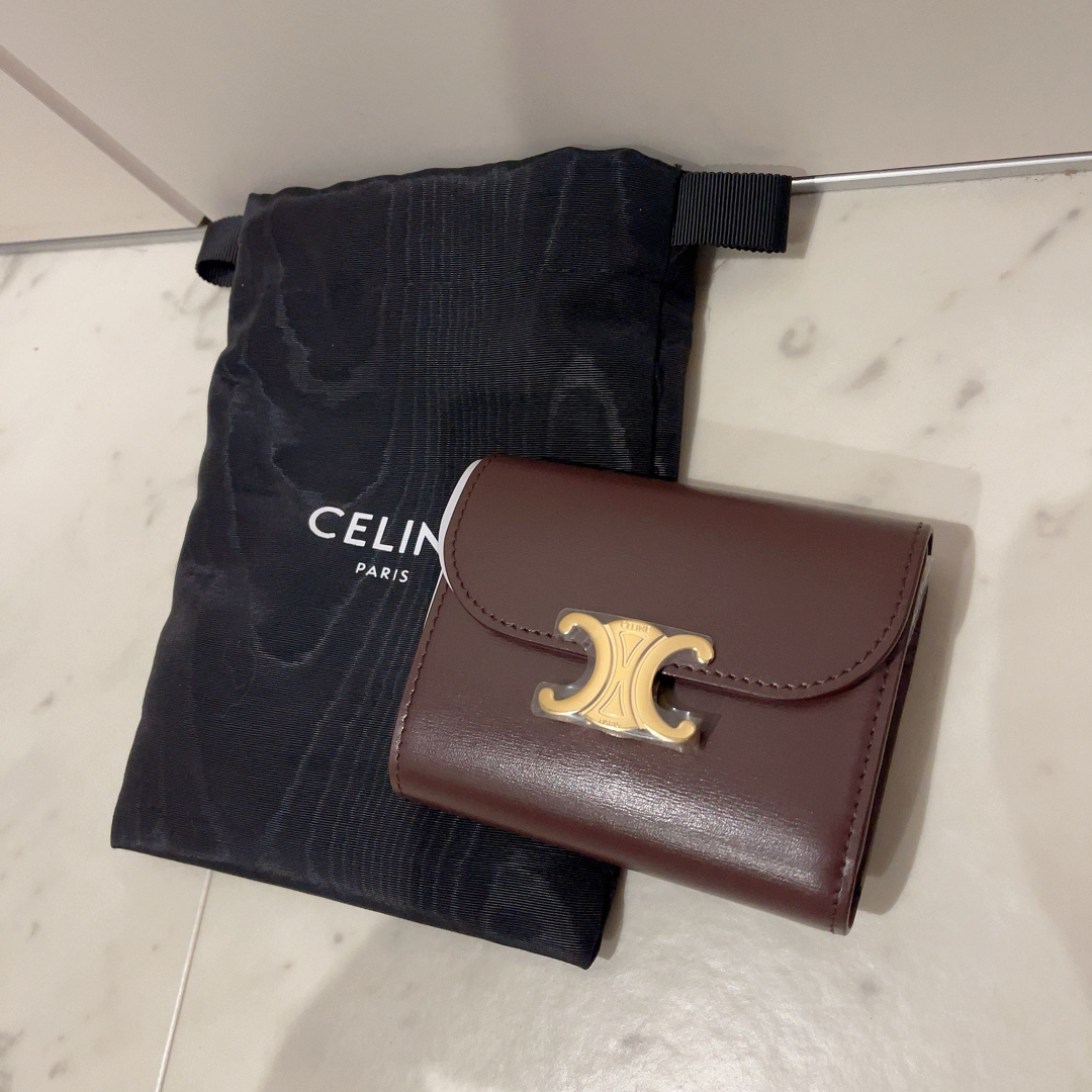 celine(セリーヌ)のceline セリーヌ トリオンフ スモール ウォレット チェスナット ブラウン レディースのファッション小物(財布)の商品写真