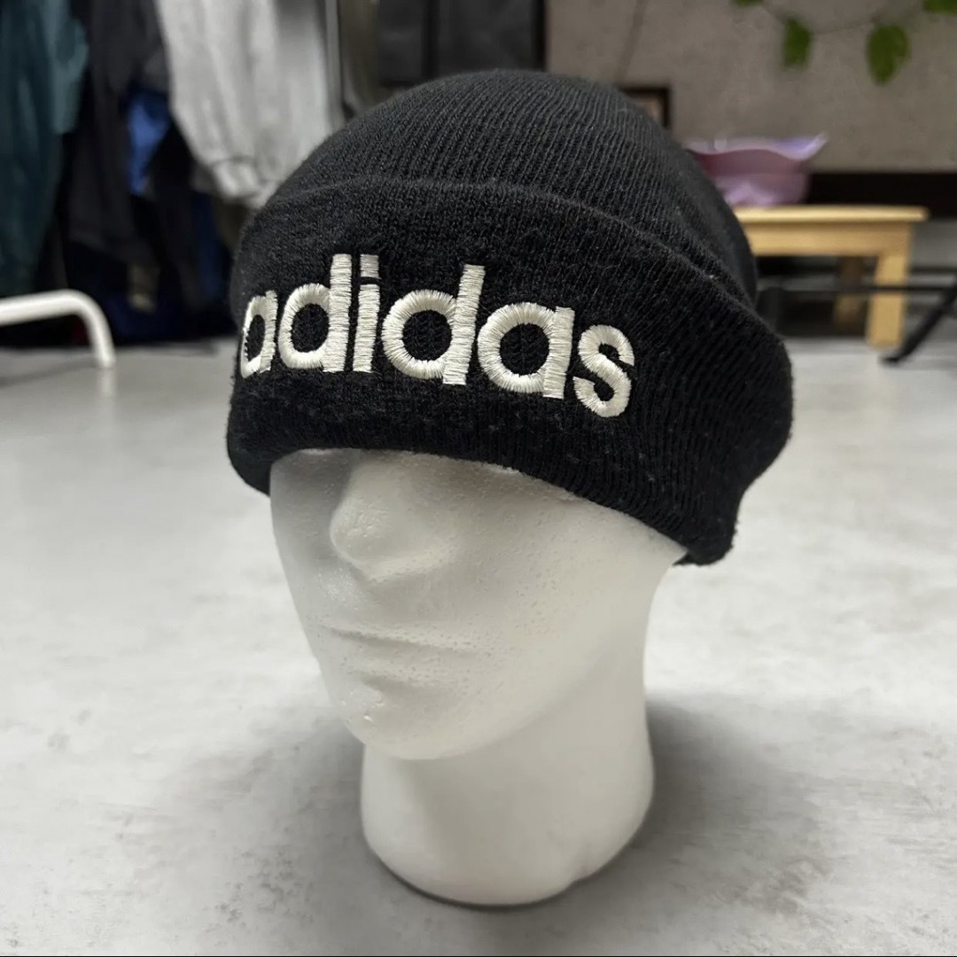 adidas(アディダス)のアディダス ニット帽 黒 ADIDAS ビーニー メンズの帽子(ニット帽/ビーニー)の商品写真