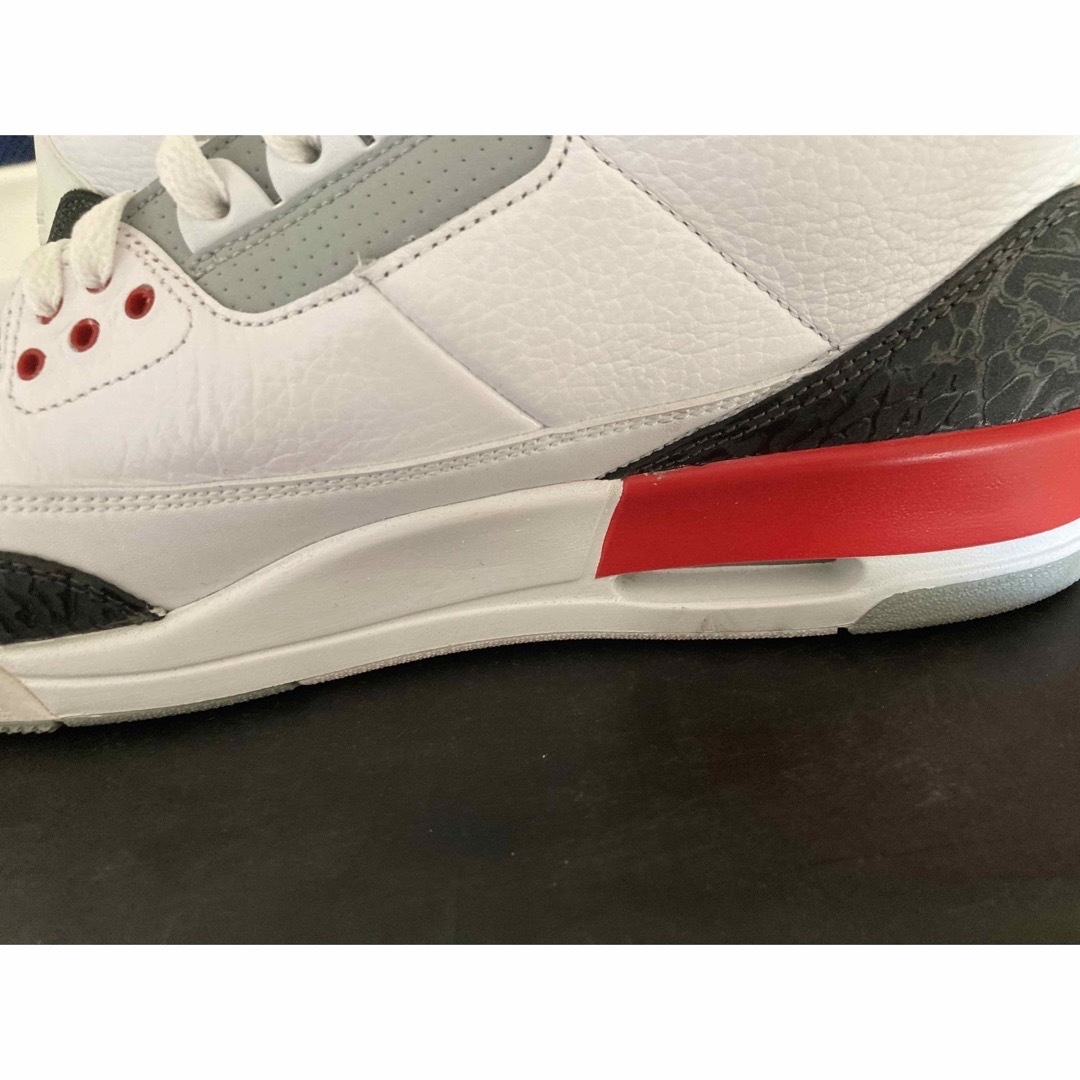 NIKE(ナイキ)のAIR JORDAN JORDAN3 RETRO (2013)ファイヤーレッド メンズの靴/シューズ(スニーカー)の商品写真