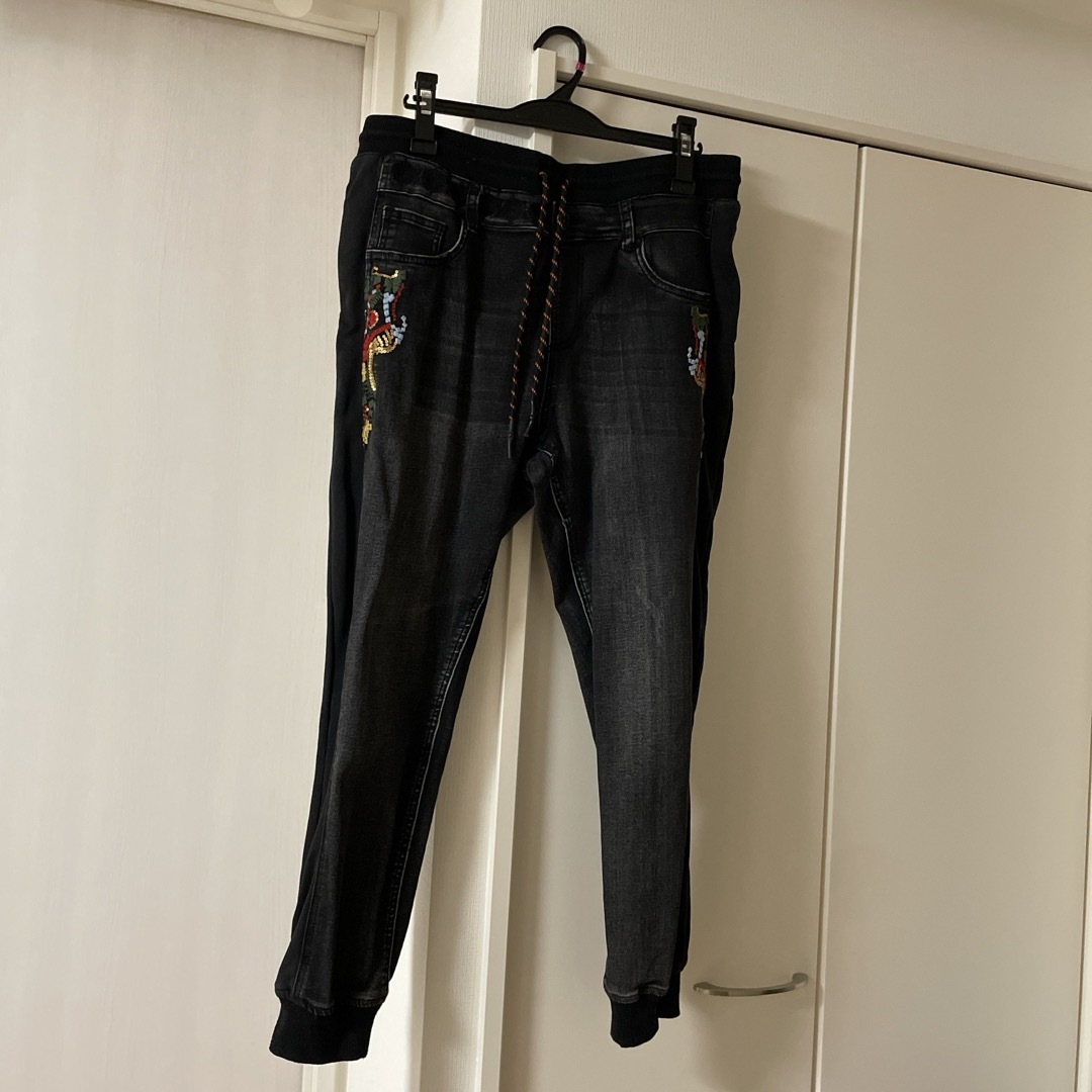 DESIGUAL(デシグアル)のデシグアル、デニムブラックジーンズ メンズのパンツ(デニム/ジーンズ)の商品写真