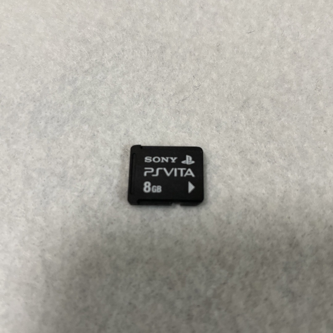 PlayStation Vita(プレイステーションヴィータ)のPSVITA メモリーカード　8GB ソニー　純正　プレイステーションヴィータ エンタメ/ホビーのゲームソフト/ゲーム機本体(携帯用ゲーム機本体)の商品写真