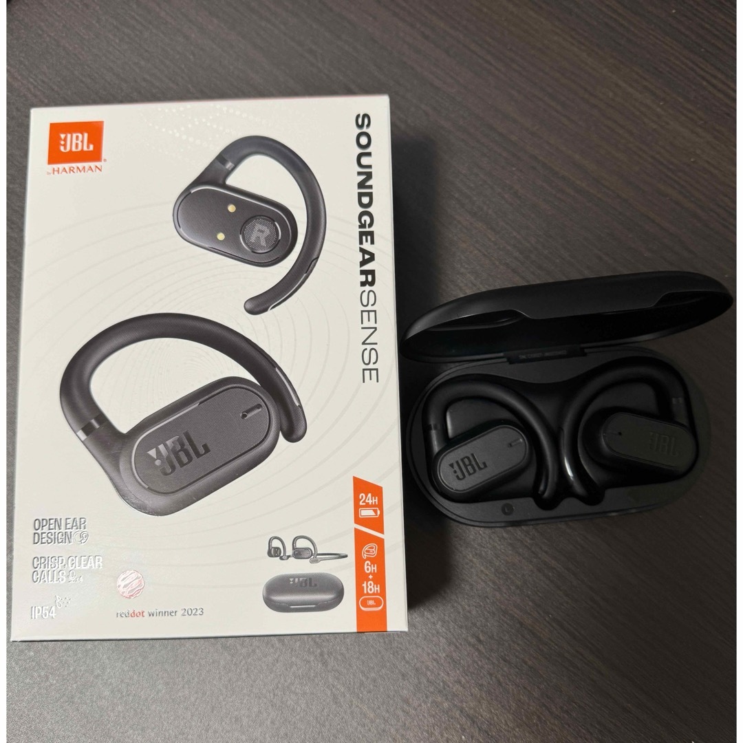 JBS(ジェイビーエス)のJBL SOUNDGEAR SENSE スマホ/家電/カメラのオーディオ機器(ヘッドフォン/イヤフォン)の商品写真