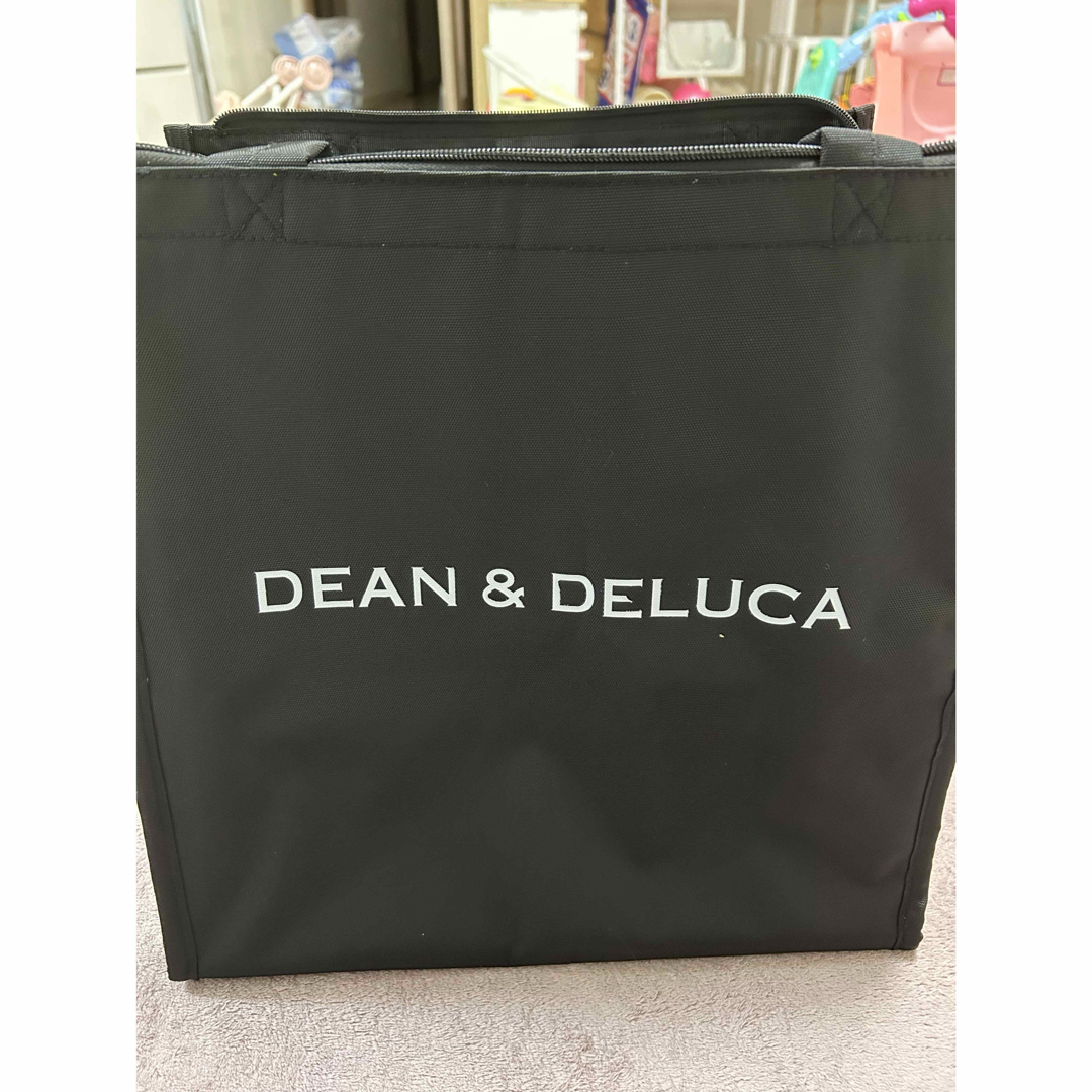 DEAN & DELUCA(ディーンアンドデルーカ)のDEAN&DELUCA ディーン＆デルーカ ランチバッグ　保冷クーラー  大容量 インテリア/住まい/日用品のキッチン/食器(弁当用品)の商品写真