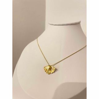 ティファニー(Tiffany & Co.)のティファニー　シェル　k18 ネックレス(ネックレス)
