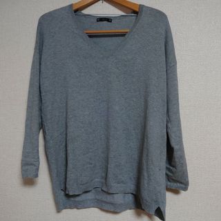 ザラ(ZARA)のZARA　ザラ　Vネックニット　セーター　薄手　Sサイズ　グレー　灰色(ニット/セーター)