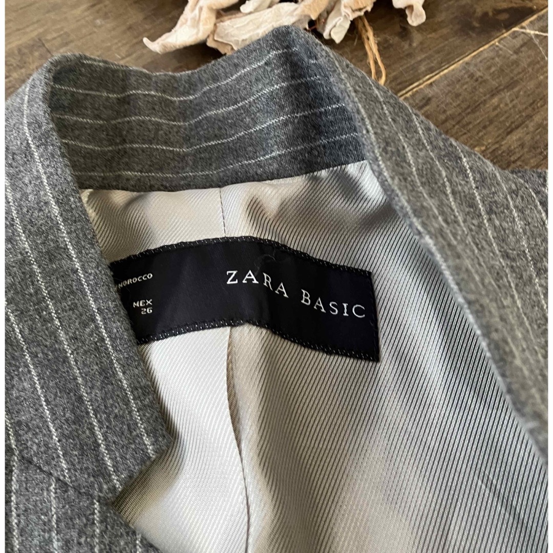 ZARA(ザラ)のZARA ザラ　スタンドカラー　ストライプジャケット レディースのジャケット/アウター(テーラードジャケット)の商品写真