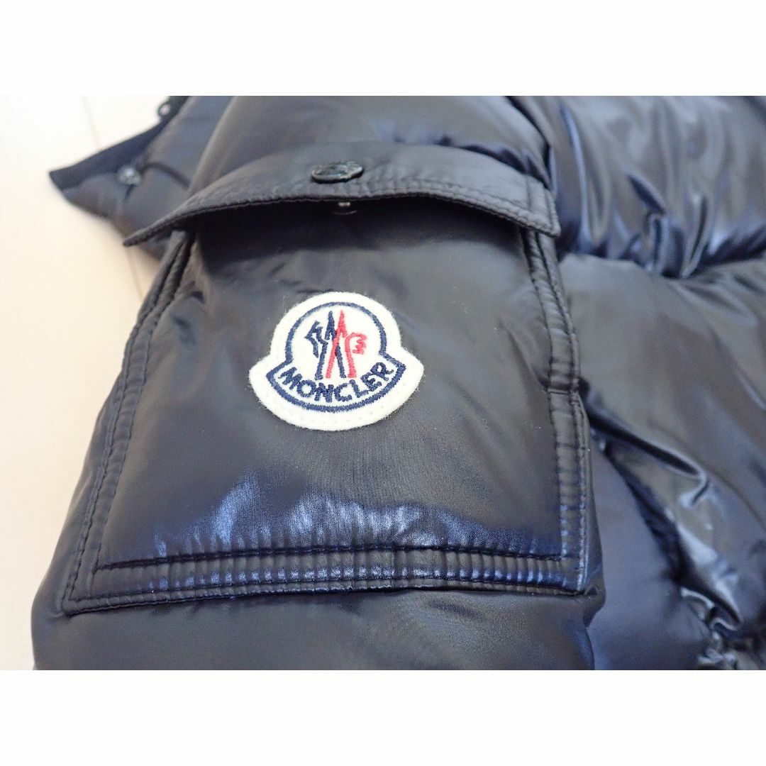 MONCLER(モンクレール)のMONCLER　モンクレール　ダウンジャケット　レディース　黒色ブラック レディースのジャケット/アウター(ダウンジャケット)の商品写真