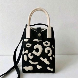 S様 専用♡新品 新作！ヒョウ柄 ニット ミニクロスボディバッグ ブラック(ボディバッグ/ウエストポーチ)