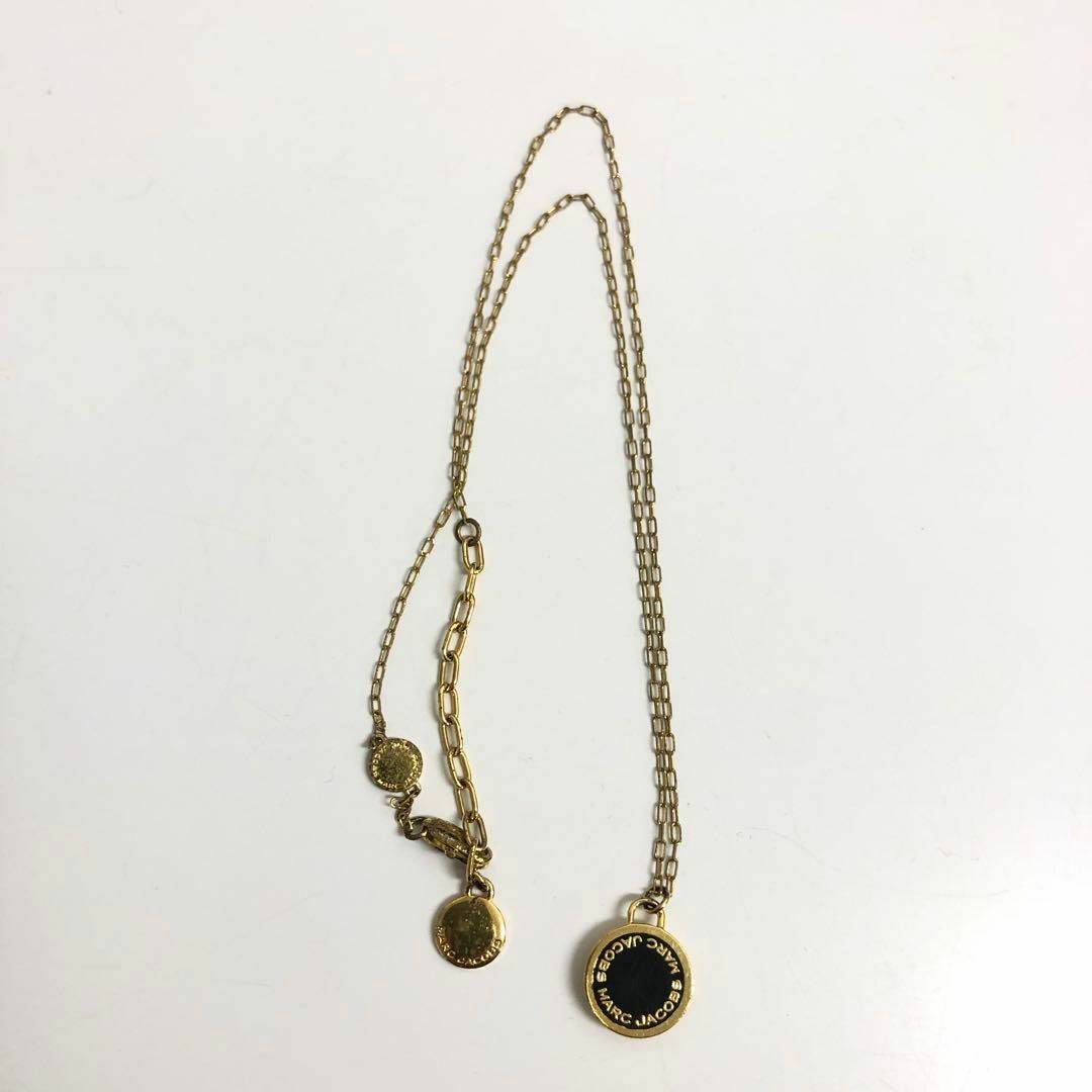 MARC JACOBS(マークジェイコブス)の【送料無料】MARC JACOBS LOGO DISC ENAMEL ネックレス レディースのアクセサリー(ネックレス)の商品写真