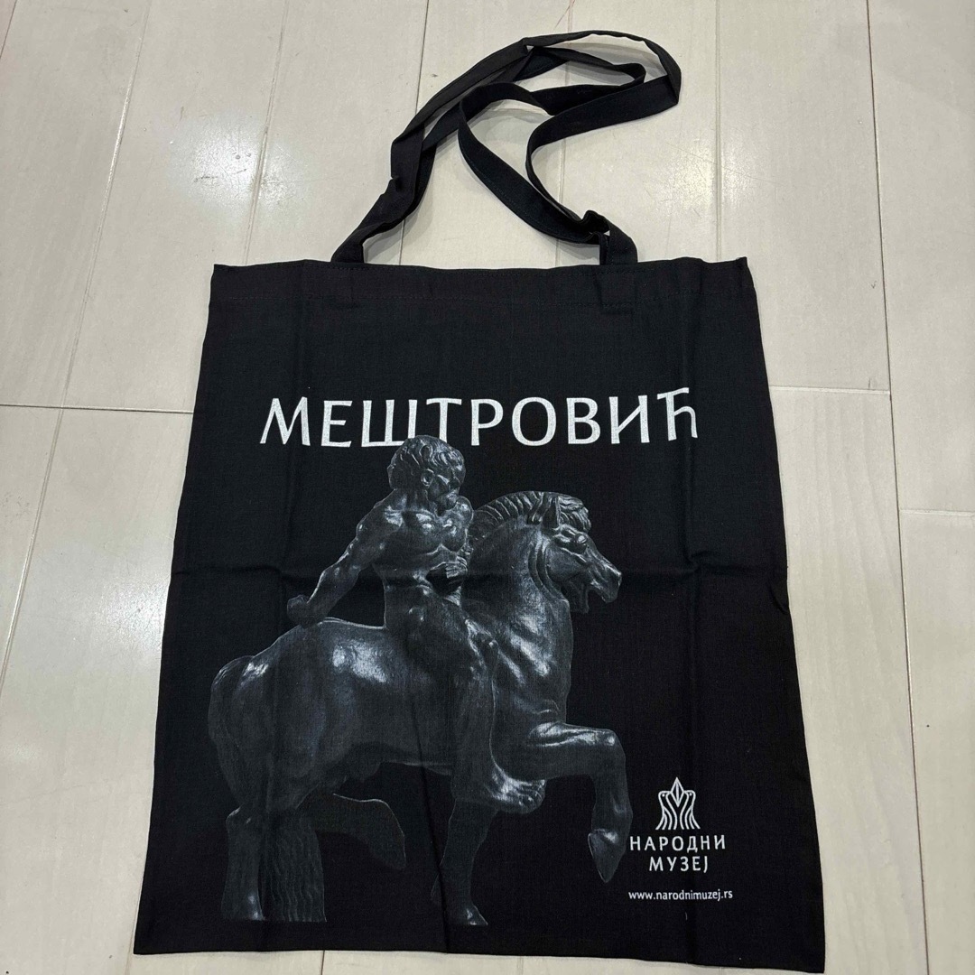 BEAMS(ビームス)の新品未使用セルビアベオグラード国立博物館トートエコバッグ彫刻家メシュトロビッチ レディースのバッグ(トートバッグ)の商品写真