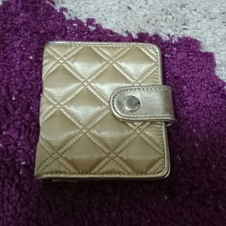 マークバイマークジェイコブス(MARC BY MARC JACOBS)のゴールド財布(財布)