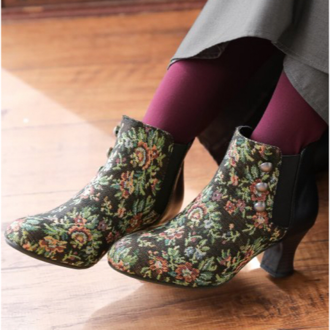 osharewalker(オシャレウォーカー)のオシャレウォーカー Somari ゴブラン柄ショートブーツ レディースの靴/シューズ(ブーティ)の商品写真