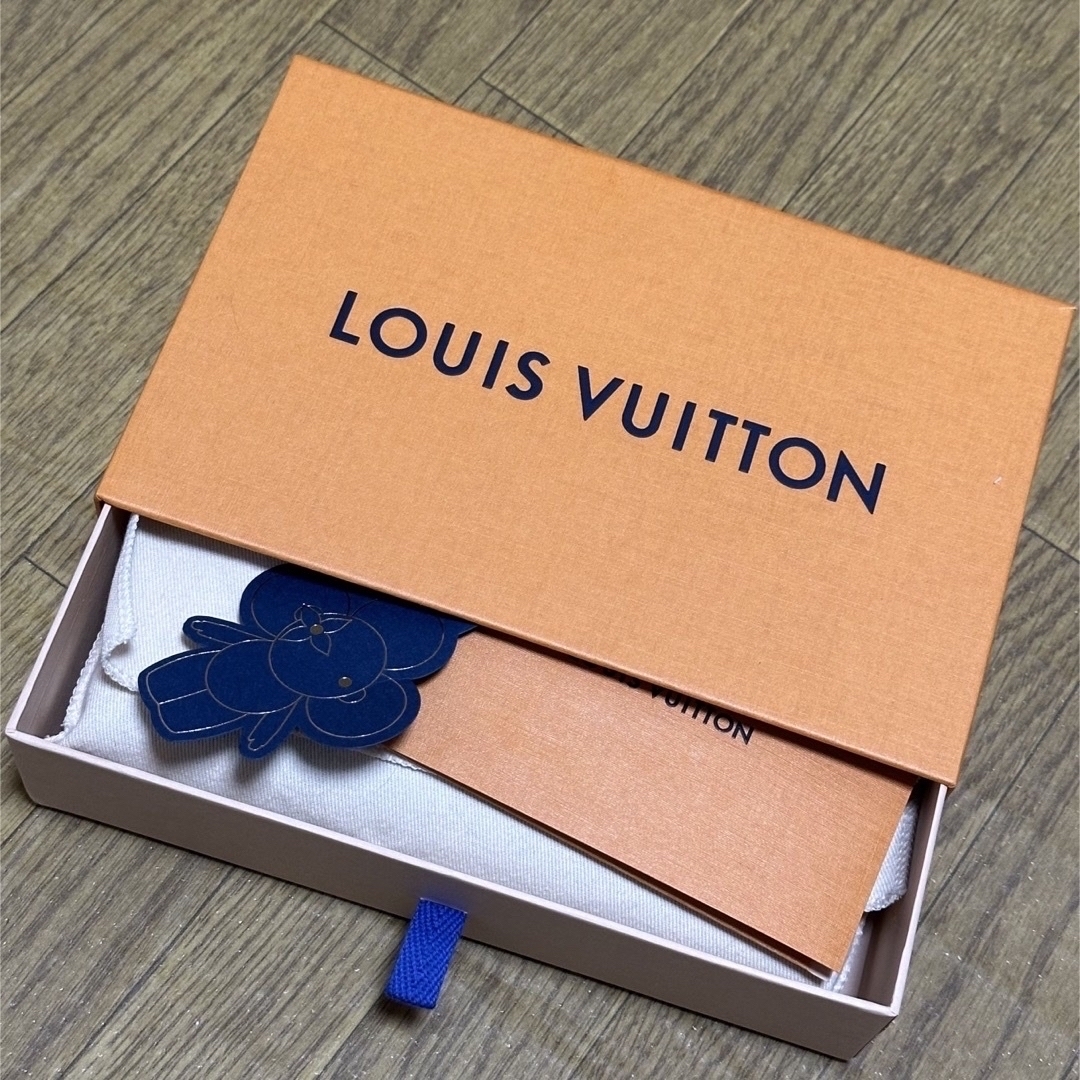 LOUIS VUITTON(ルイヴィトン)のLV ルイヴィトン　ジッピーウォレット レディースのファッション小物(財布)の商品写真