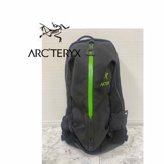 アークテリクス(ARC'TERYX)の美品 アークテリクス リュック アロー22  グリーン Black/Khas(バッグパック/リュック)